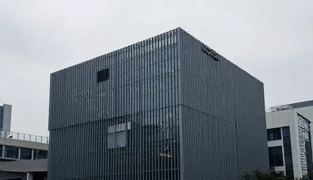 中小企业网站建设的两种做法对比及实际取舍